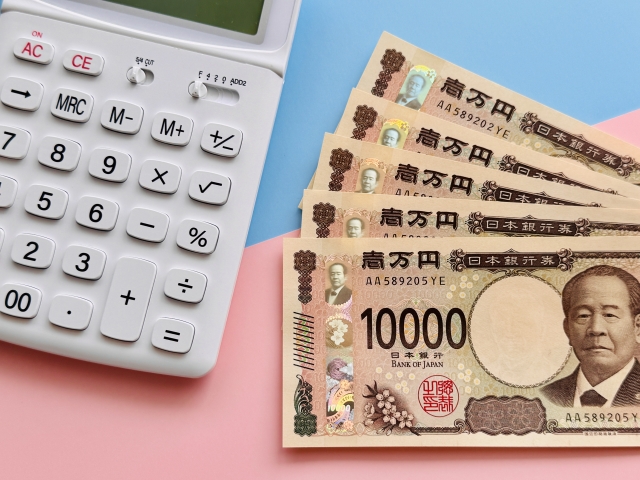 まねぽんは怪しい？口コミってどうなの？話題のAI家計診断の真実